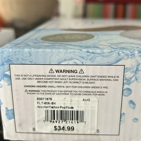 Viva La Splash - Angel Wings Pool Float - Picture 3 of 4